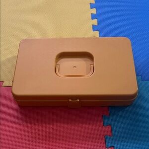 Vintage Wilson thread spool holder case
